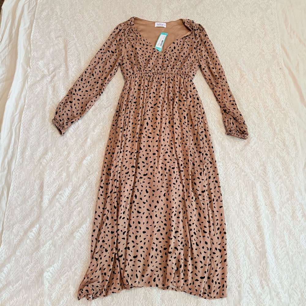 NWT Kaileigh stitch fix v-neck long sleeve tan maxi dress